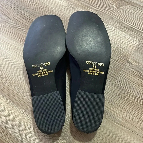 Colin Stuart slides Mules with removable bow/charm Black Square toe Size 6.5 - Picture 5 of 12